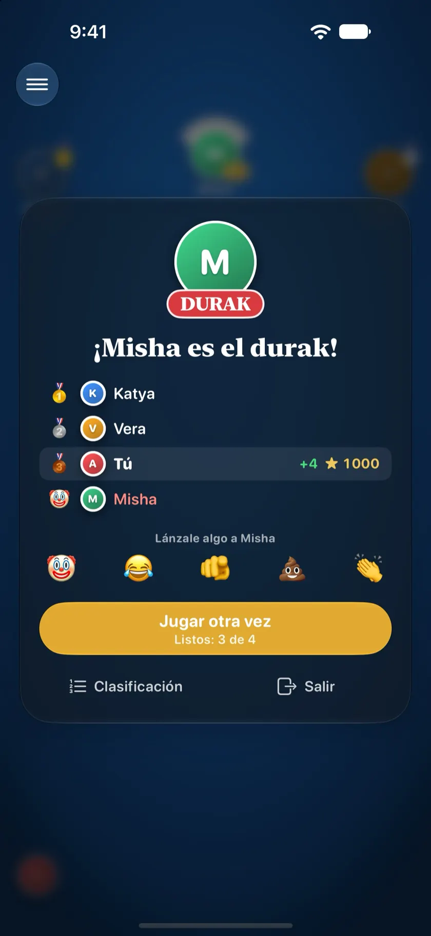 El final de una partida: Katya es el durak, con la insignia DURAK en su foto y el cambio de puntuación de cada jugador